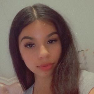 Meet your Posher, Isabel